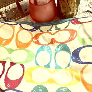 Super cute Coach Shoulder Bag!